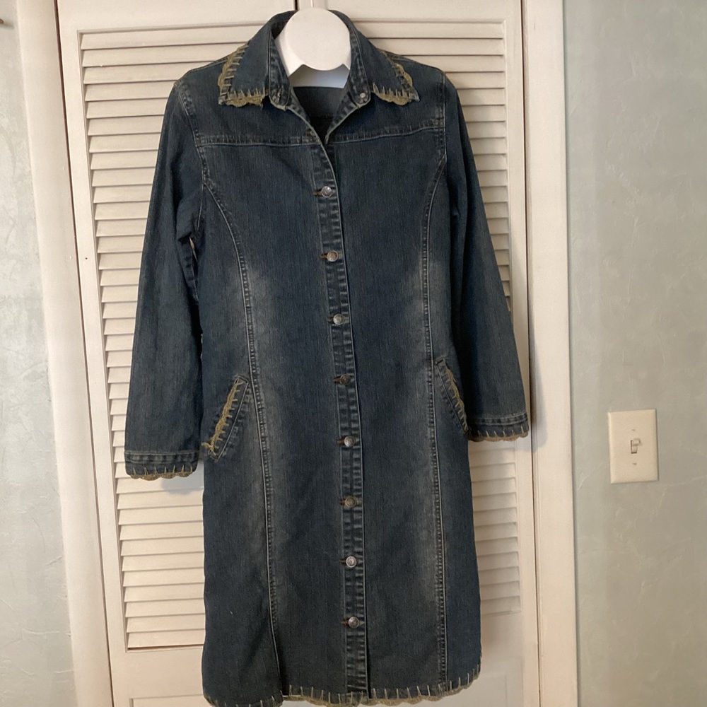 Women’s Embroidered Denim Duster Coat Women’s size large by Delta Fashion